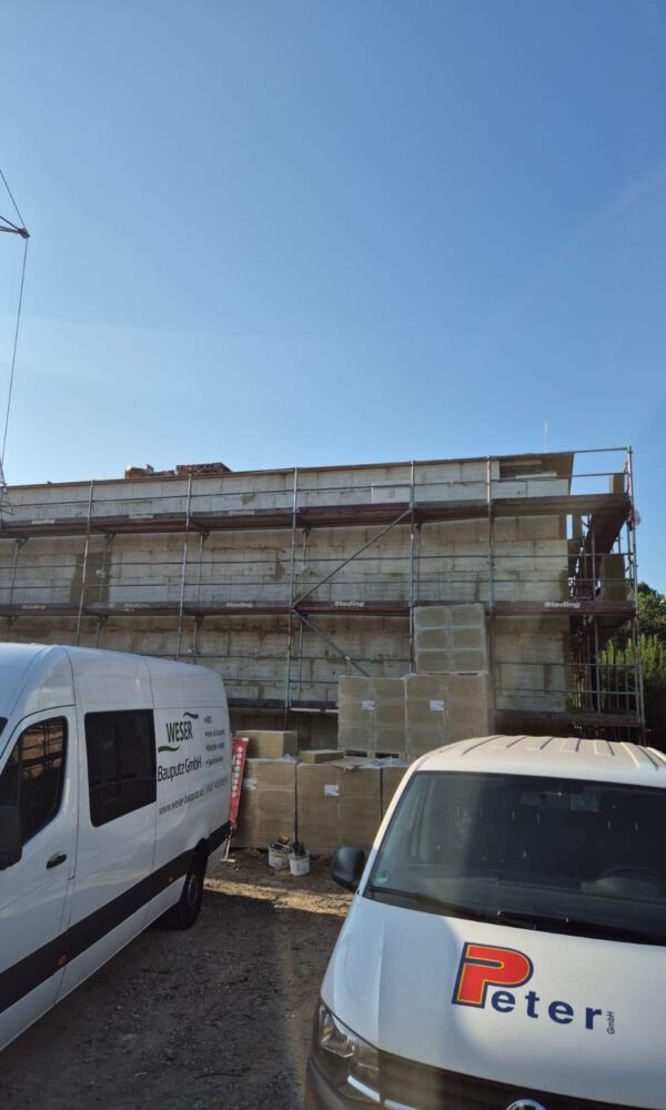 Ein Foto der Baustelle der Sporthalle Dolgen